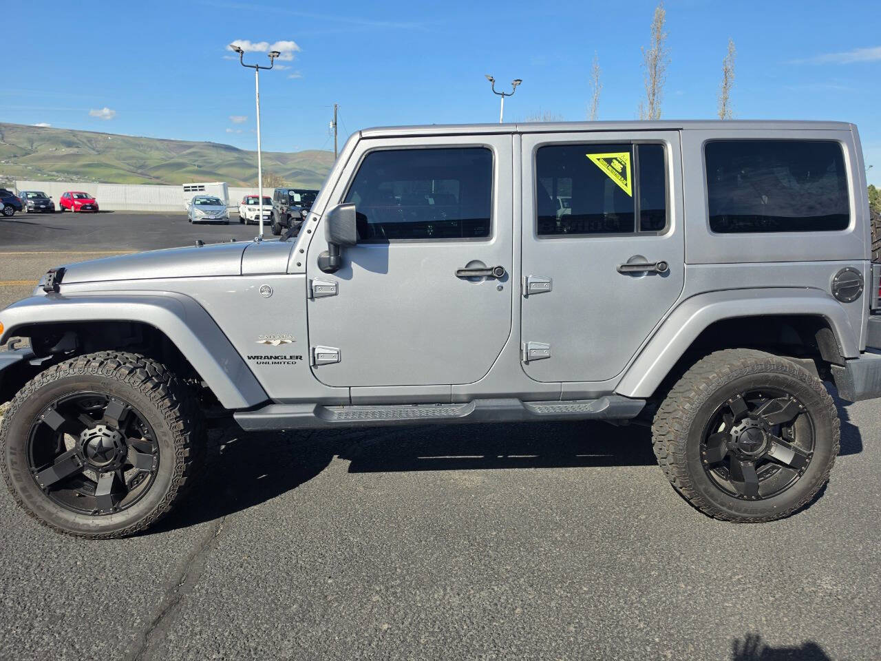 2017 Jeep Wrangler Unlimited Sahara - Photo 4