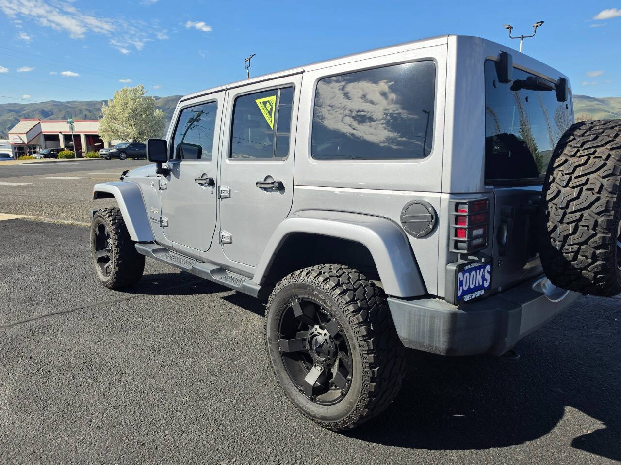 2017 Jeep Wrangler Unlimited Sahara - Photo 5