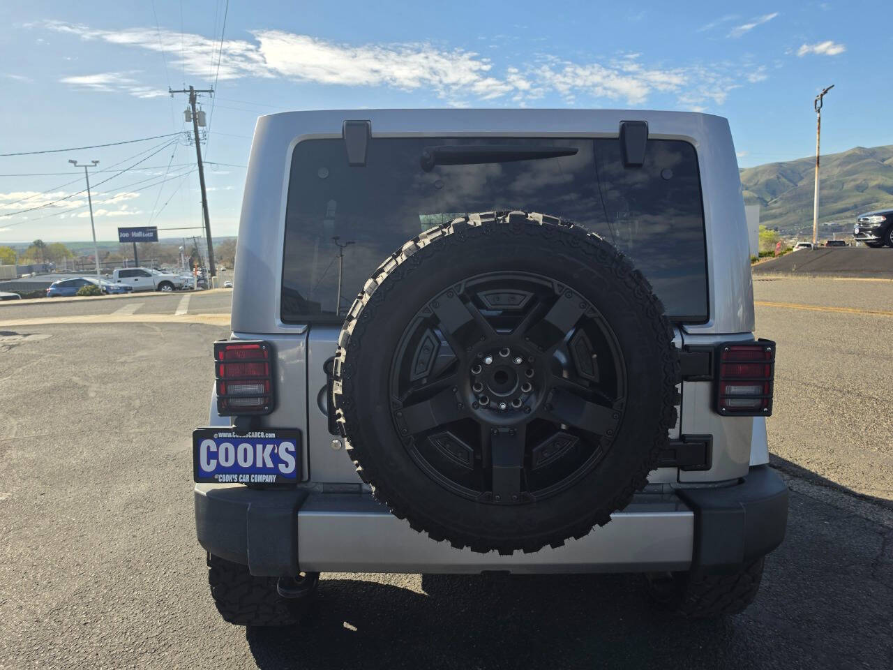 2017 Jeep Wrangler Unlimited Sahara - Photo 6