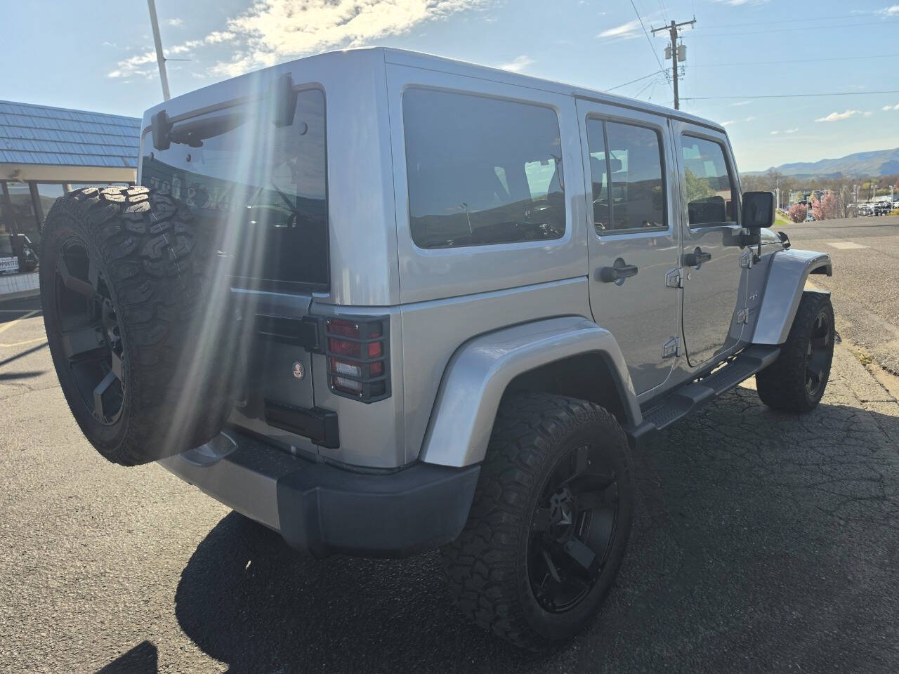 2017 Jeep Wrangler Unlimited Sahara - Photo 7