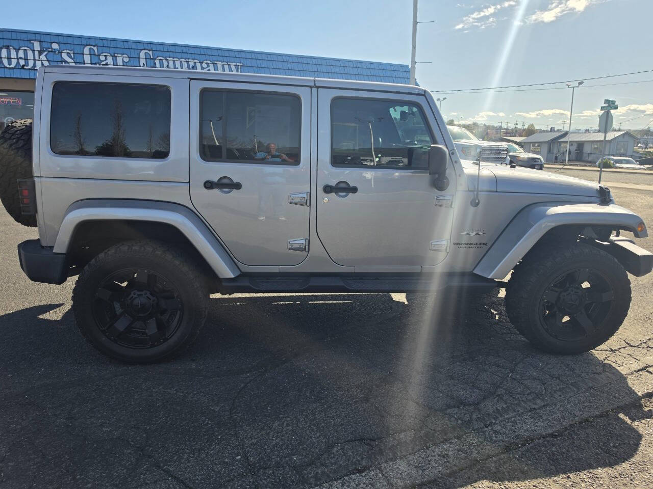 2017 Jeep Wrangler Unlimited Sahara - Photo 8