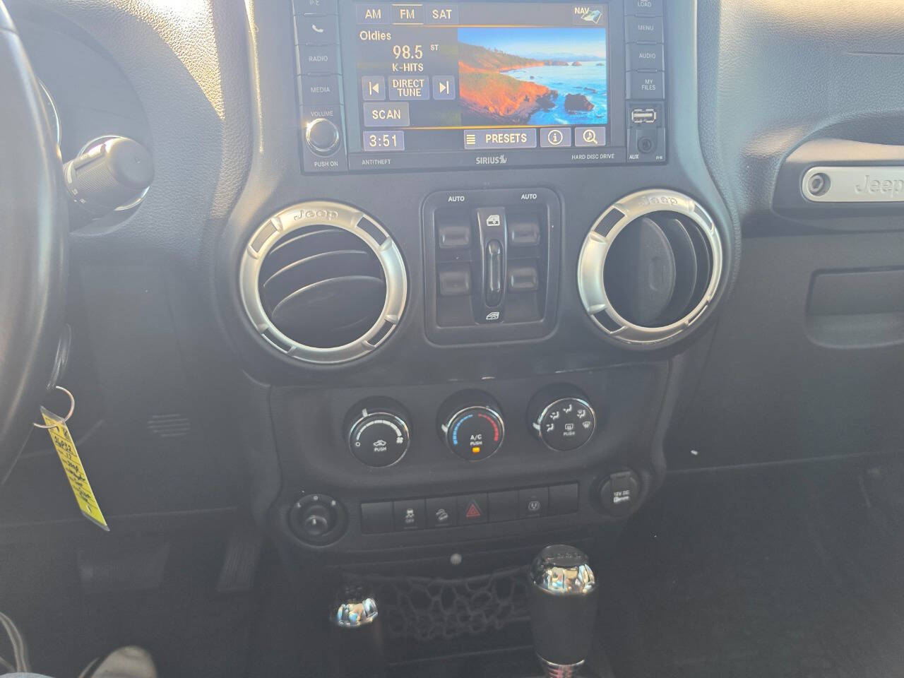 2017 Jeep Wrangler Unlimited Sahara - Photo 15