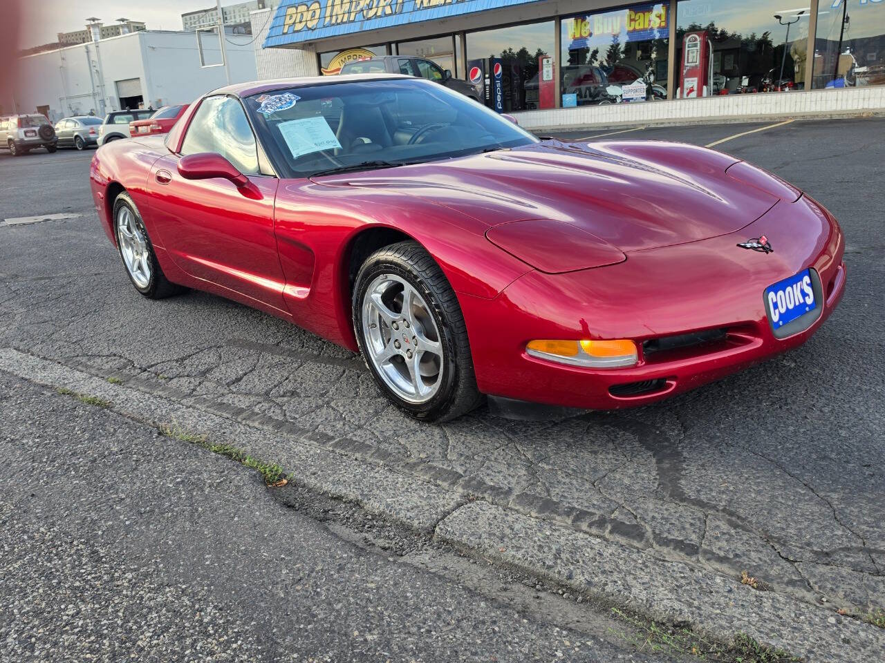 2001 Chevrolet Corvette Base